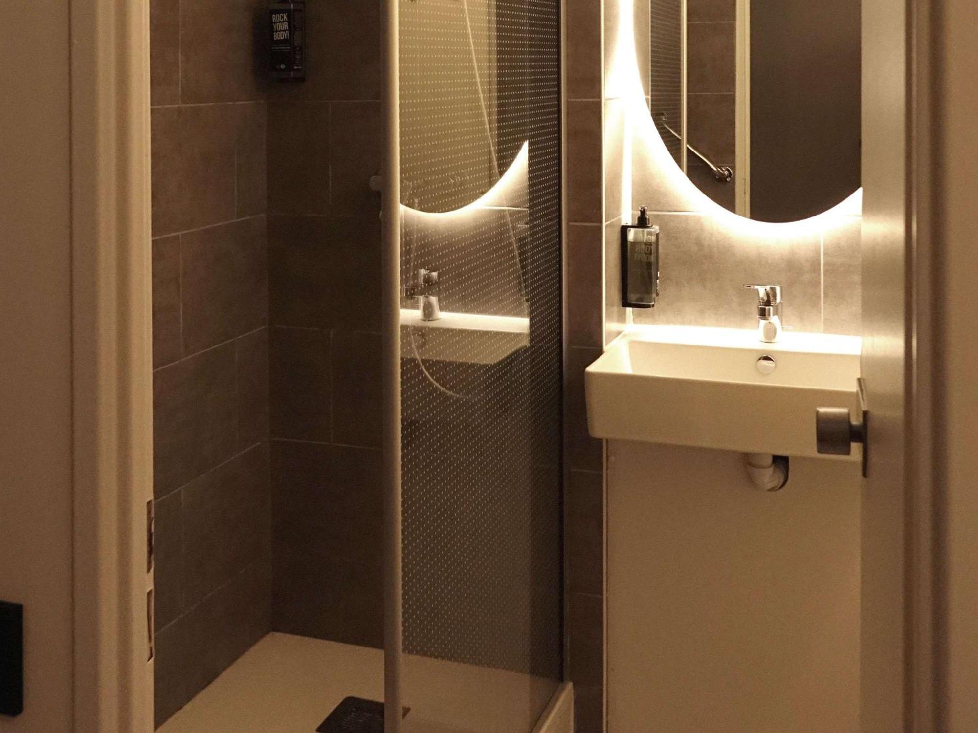 Ibis Lille Centre Grand Place Bagian luar foto